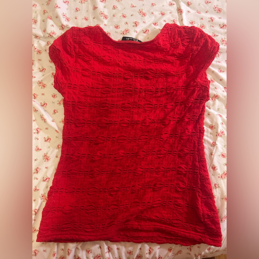 Red Textured Top - Picture 2 of 2